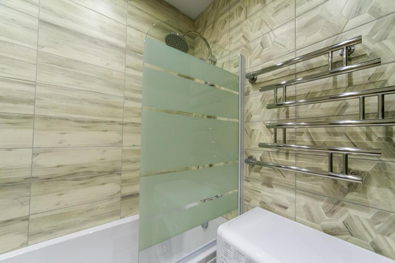Premium Apartments Klimt On Picasso Boulevard Minsk Esterno foto